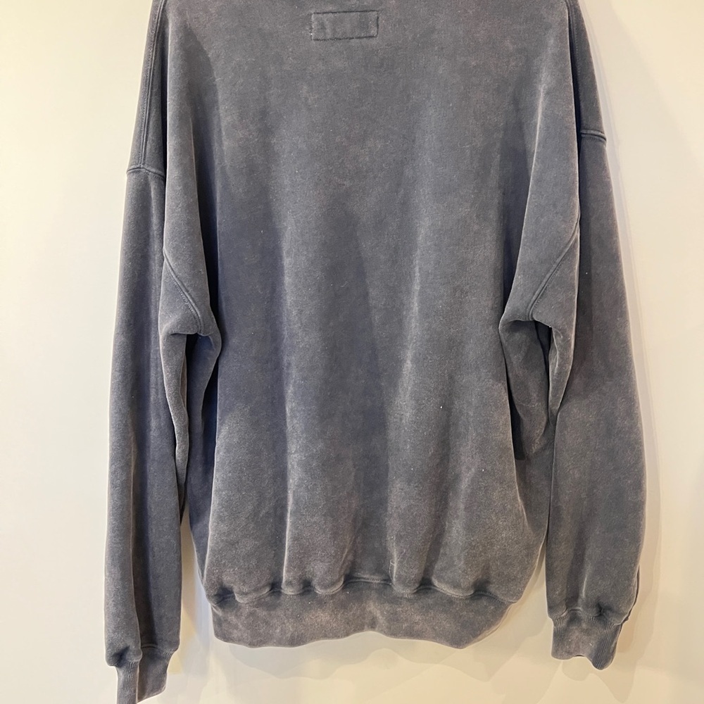 Abercrombie & Fitch Charcoal Snoop Dogg Crewneck Sweater - Picture 3 of 4